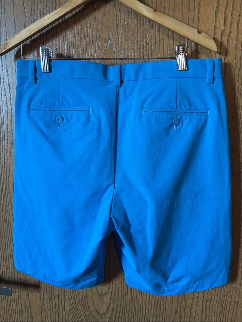 Vineyard Vines Men’s Bright Blue Flat-Front Performance Shorts - OTG